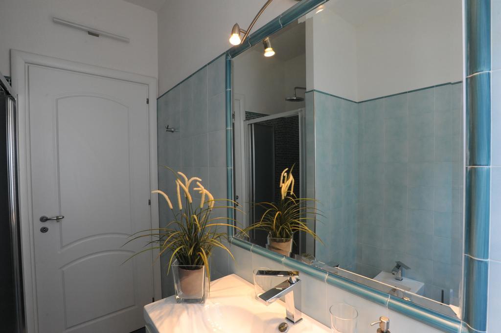 B&B Aurora Domus D'A-Mare Pesaro Ruang foto