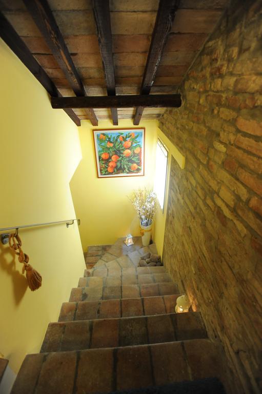 B&B Aurora Domus D'A-Mare Pesaro Bagian luar foto