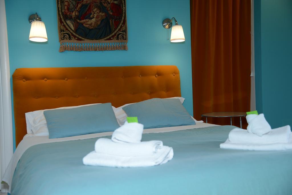 B&B Aurora Domus D'A-Mare Pesaro Bagian luar foto