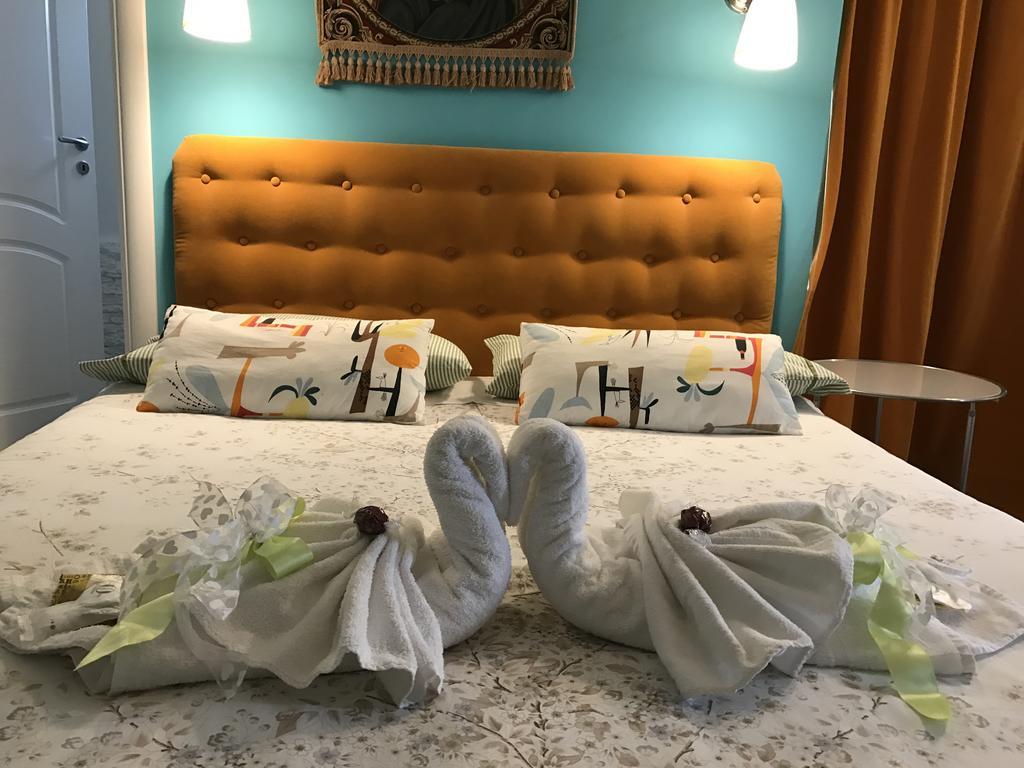 B&B Aurora Domus D'A-Mare Pesaro Bagian luar foto