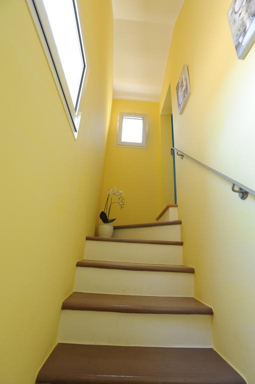 B&B Aurora Domus D'A-Mare Pesaro Bagian luar foto